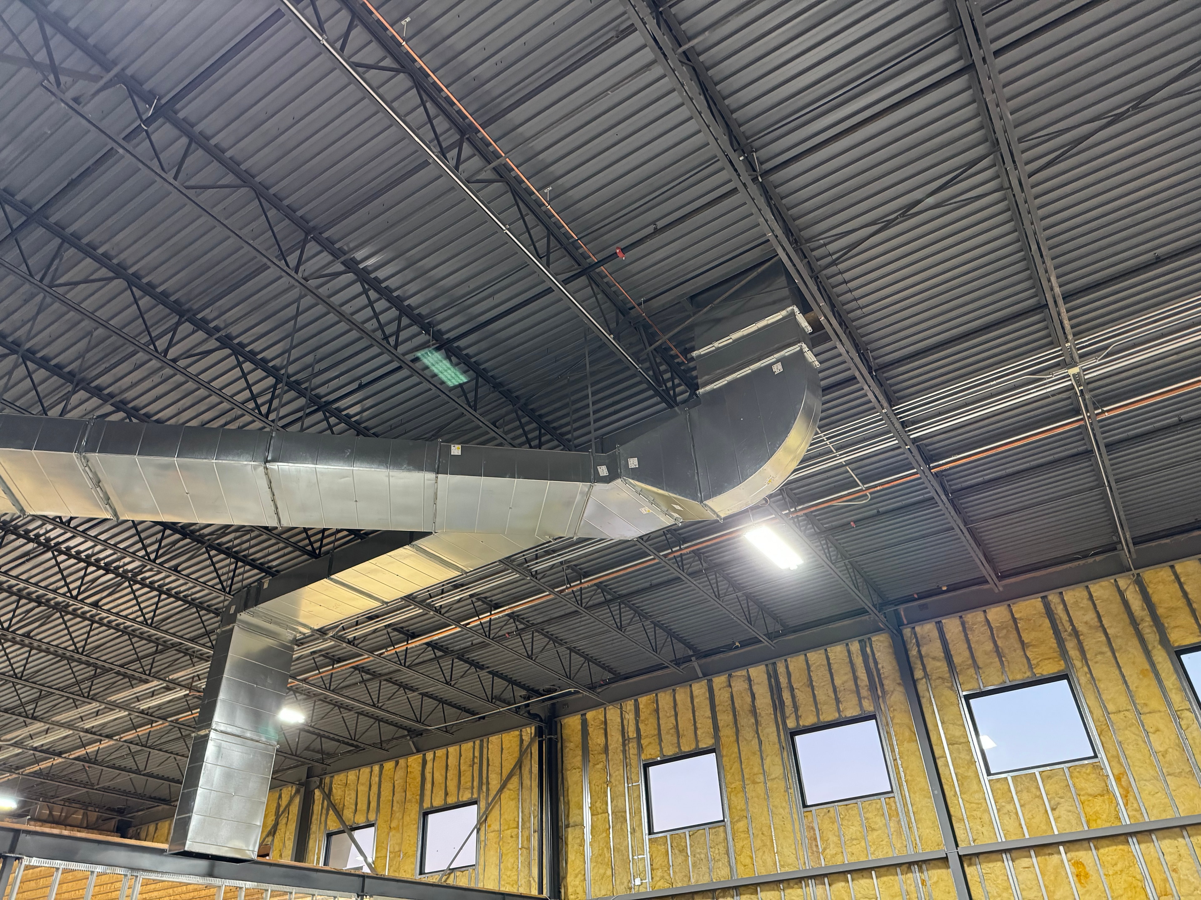 Duct routing with radius turn
